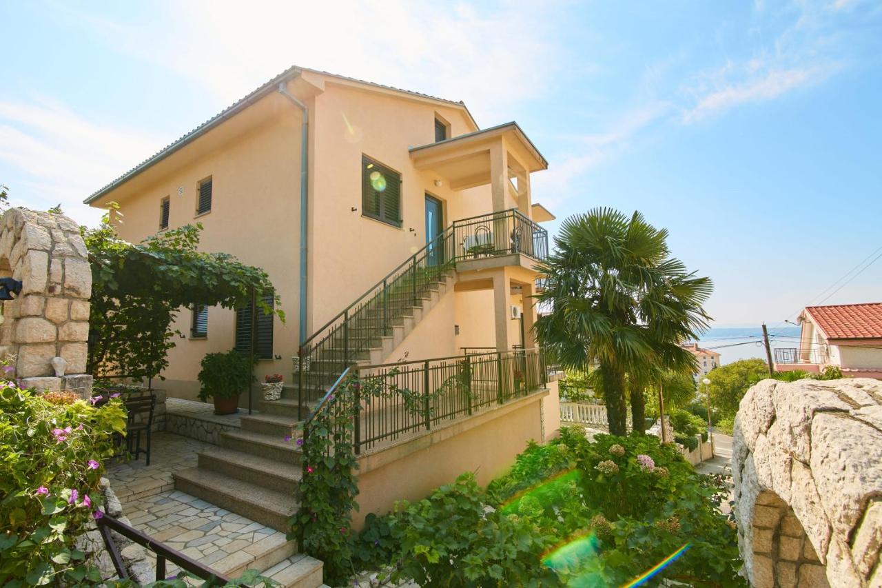 Apartments And Rooms With Parking Space Crikvenica - 19125 Екстер'єр фото