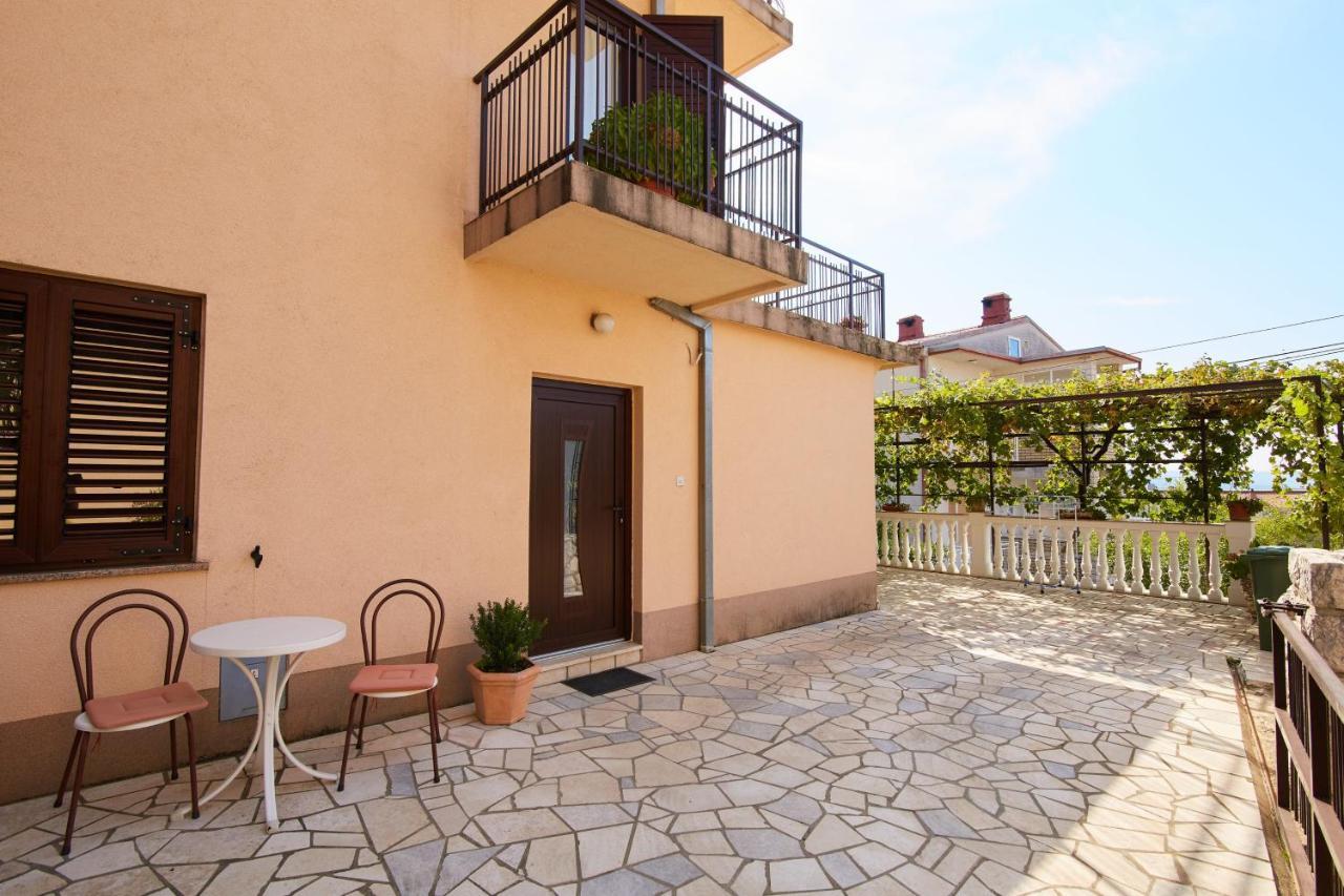 Apartments And Rooms With Parking Space Crikvenica - 19125 Екстер'єр фото