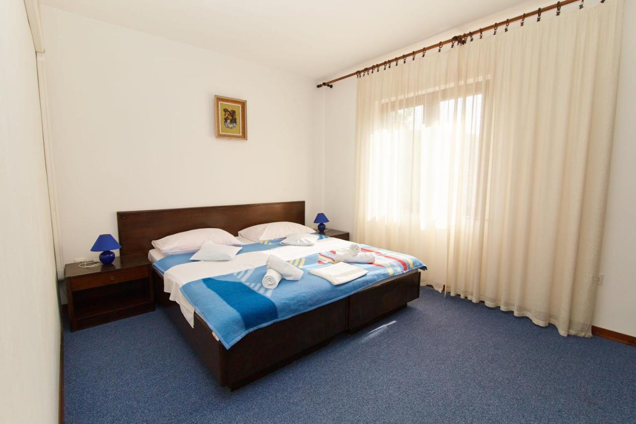 Apartments And Rooms With Parking Space Crikvenica - 19125 Екстер'єр фото